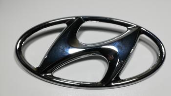 Эмблема капота HYUNDAI "H"