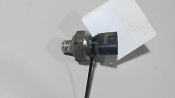 Датчик ресивера передний HINO 500 черная фишка